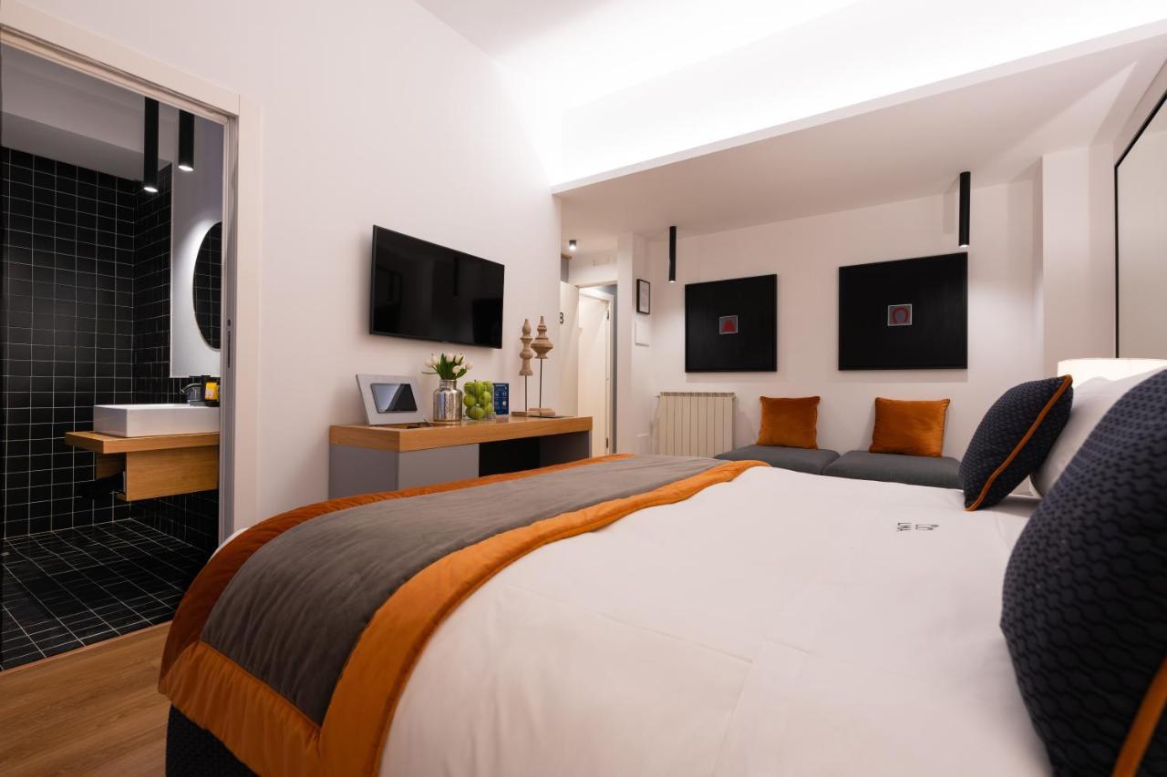 Le Mummarelle Bed & Breakfast เนเปิลส์ ภายนอก รูปภาพ